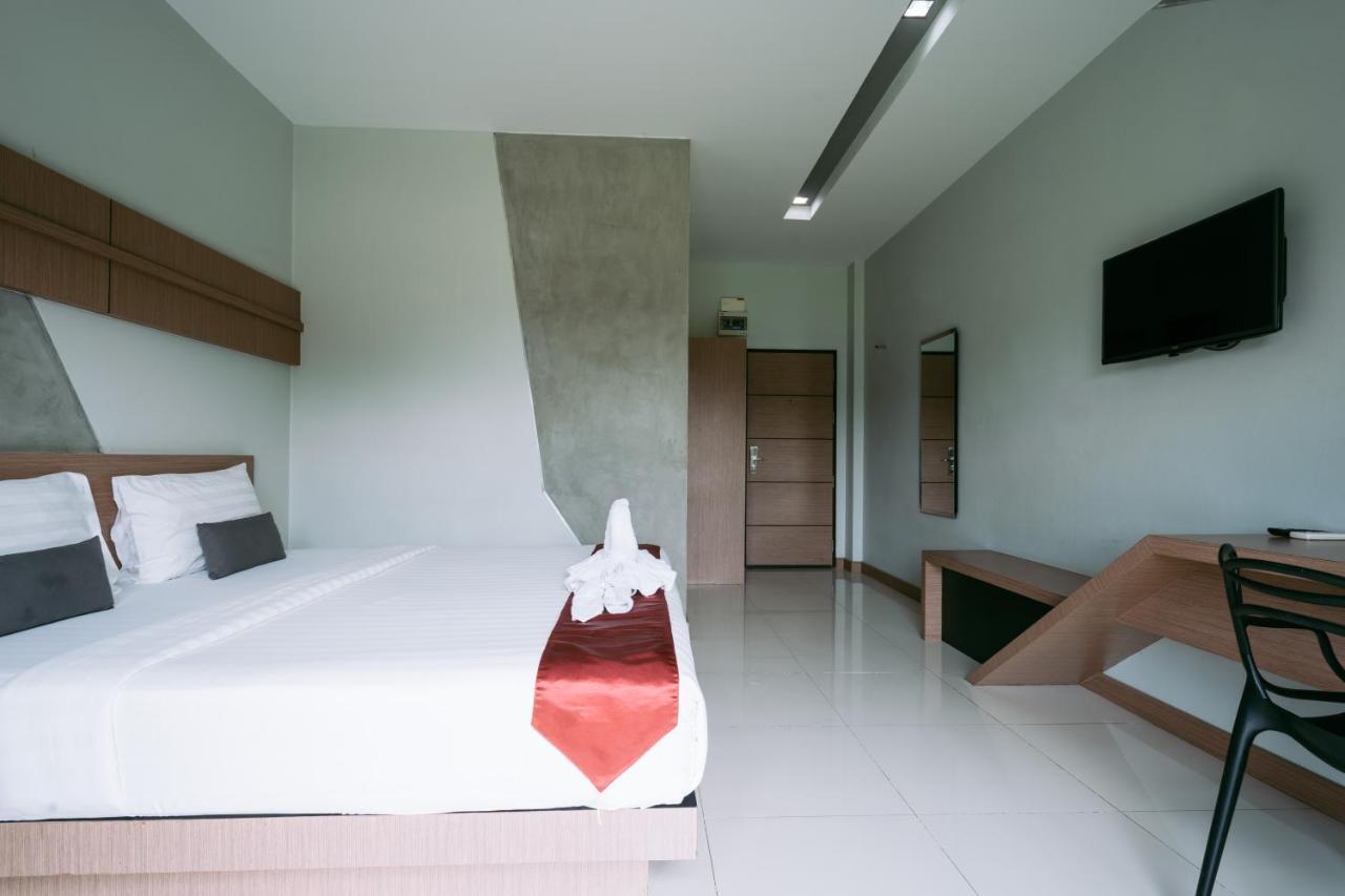 Ray Hotel Buriram Eksteriør bilde